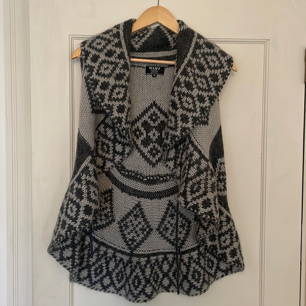 Sweater Vest, Gray/Cream, Size Small